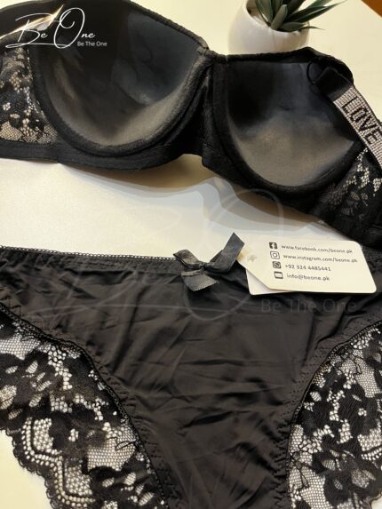 Silky Raven Charm Push Up Bra Set